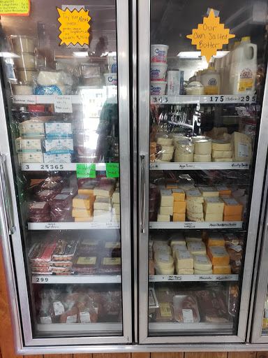 Grocery Store «Maplehofe Dairy Farm Store», reviews and photos, 799 Robert Fulton Hwy, Quarryville, PA 17566, USA