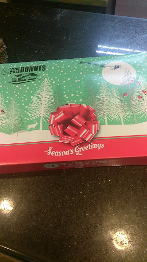 Donut Shop «Yum Yum Donuts», reviews and photos, 205 E Foothill Blvd, Rialto, CA 92376, USA