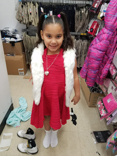 Shopping Mall «Prospect Plaza Shopping Center», reviews and photos, 18-54 Kane St, West Hartford, CT 06101, USA