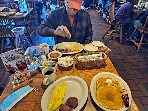 American Restaurant «Cracker Barrel Old Country Store», reviews and photos, 5304 N Galloway Ave, Mesquite, TX 75150, USA