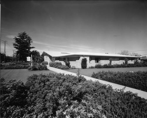 Funeral Home «Daniels Chapel of the Roses Funeral Home & Crematory», reviews and photos, 1225 Sonoma Ave, Santa Rosa, CA 95405, USA