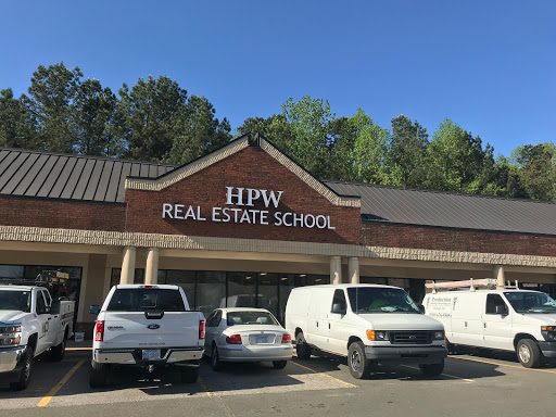 Real Estate School «Howard Perry and Walston Real Estate School», reviews and photos, 3801 Wake Forest Rd, Raleigh, NC 27609, USA