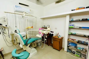 Dentsuite Multispeciality Dental Clinic image