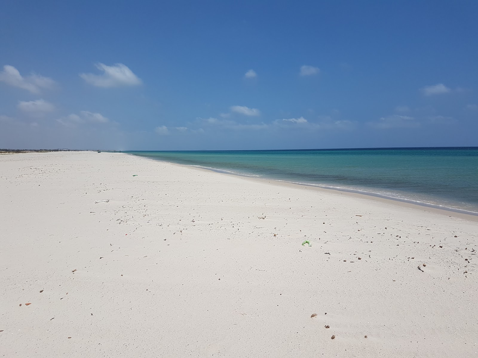 Foto av Menzel Or beach med fin beige sand yta