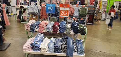 Clothing Store «Old Navy», reviews and photos, 3131 E Main St, Mohegan Lake, NY 10547, USA