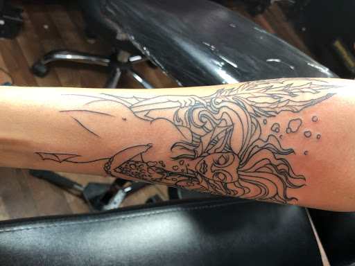 Tattoo Shop «Crimson Tattoo Co.», reviews and photos, 301 Commercial St, Auburn, CA 95603, USA