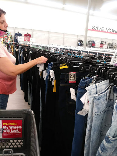 Clothing Store «Burlington Coat Factory», reviews and photos, 4790 Everhard Rd NW, Canton, OH 44718, USA