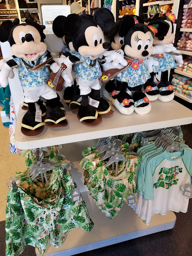 Toy Store «Disney Store», reviews and photos, 681 Leavesley Rd, Gilroy, CA 95020, USA