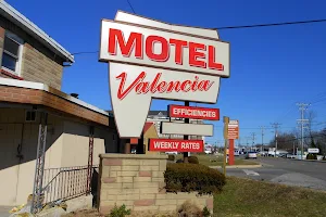 Valencia Motel & Efficiencies image