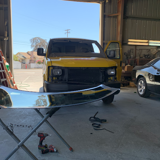 Ninoos Auto Glass image
