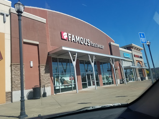 Shoe Store «Famous Footwear», reviews and photos, 6485 Keizer Station Blvd, Keizer, OR 97303, USA