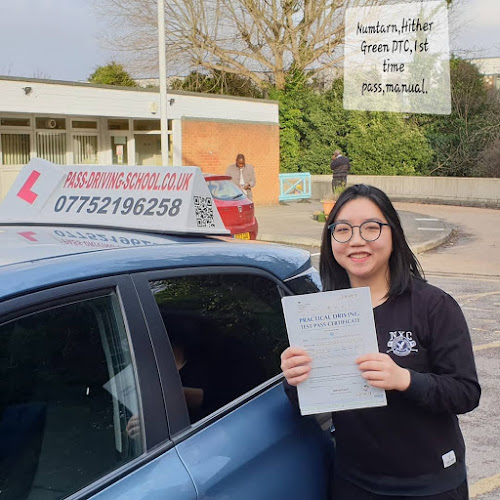 Reviews of Ali's Pass Driving School in London - Driving school