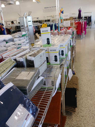 Thrift Store «Goodwill Superstore», reviews and photos, 154 N University Dr, Hollywood, FL 33024, USA