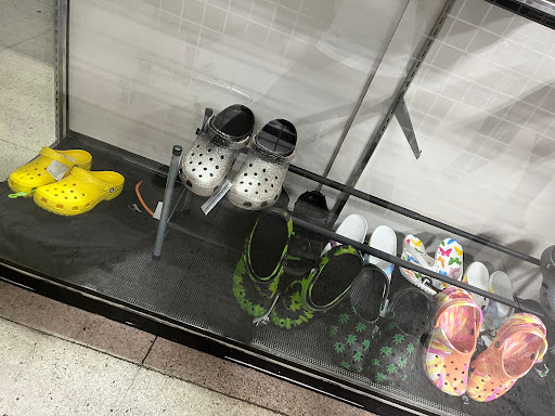 Shopping Mall «Mitchell Mall», reviews and photos, 1020 W Historic Mitchell St, Milwaukee, WI 53204, USA