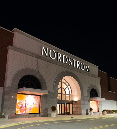 Department Store «Nordstrom», reviews and photos, 501 Garden State Plaza Blvd, Paramus, NJ 07652, USA