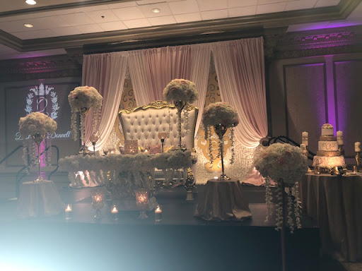 Shopping Mall «Cranbrook Shopping Center», reviews and photos, 566 Cranbrook Rd, Cockeysville, MD 21030, USA