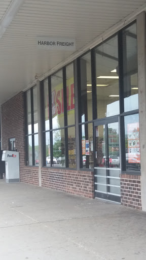 Hardware Store «Harbor Freight Tools», reviews and photos, 2856 Dekalb Pike, Norristown, PA 19401, USA