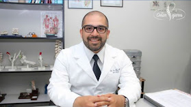 Dr. Omar Pajares