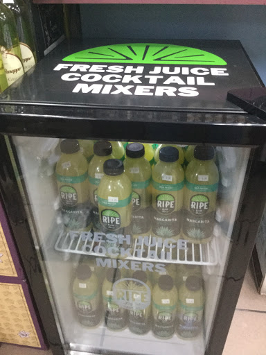 Liquor Store «Norman’s Liquors and Fine Wines», reviews and photos, 5235 Gulf Blvd, St Pete Beach, FL 33706, USA