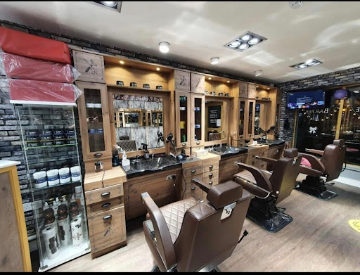 Bridge Barber in Carrick-On-Shannon, Co. Leitrim