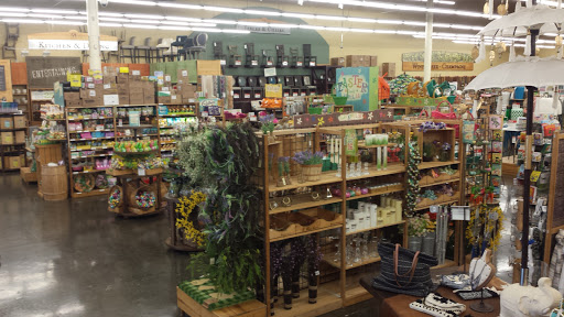 Furniture Store «Cost Plus World Market», reviews and photos, 1800 W Rio Salado Pkwy #150, Tempe, AZ 85281, USA