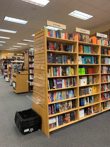 Book Store «Books-A-Million», reviews and photos, 5125 Jonestown Rd #465, Harrisburg, PA 17112, USA