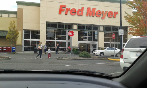 Grocery Store «Fred Meyer», reviews and photos, 6305 Bridgeport Way W, University Place, WA 98467, USA