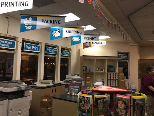 Shipping and Mailing Service «The UPS Store», reviews and photos, 9048 Brooks Rd S, Windsor, CA 95492, USA