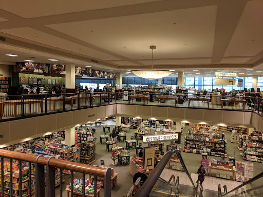 Book Store «Barnes & Noble», reviews and photos, 100 Greyrock Pl, Stamford, CT 06901, USA