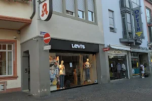 Levi's® Trier image