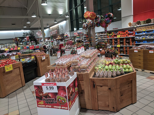 Grocery Store «Schnucks», reviews and photos, 101 Civic Center Dr, Lake St Louis, MO 63367, USA