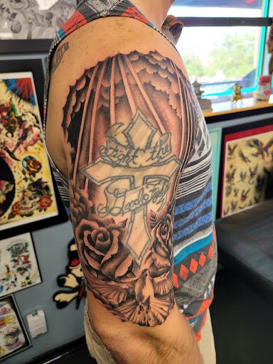 Tattoo Shop «Element Tattoo Studio», reviews and photos, 4741 Fredericksburg Rd, San Antonio, TX 78229, USA