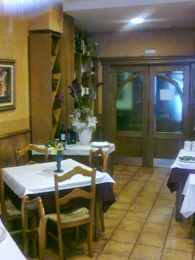 Restaurante Los Cuchillos - C. Campo, 76, 02640 Almansa, Albacete, España