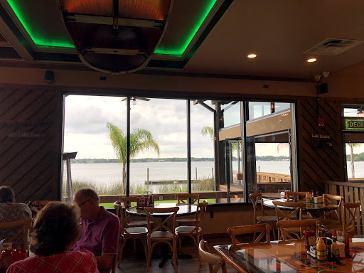 Grills Lakeside Seafood Deck & Tiki Bar