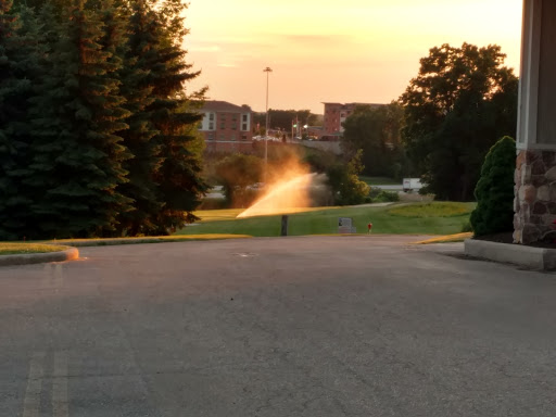 Golf Course «Chenoweth Golf Course & Banquet Facility», reviews and photos, 3087 Chenoweth Rd, Akron, OH 44312, USA