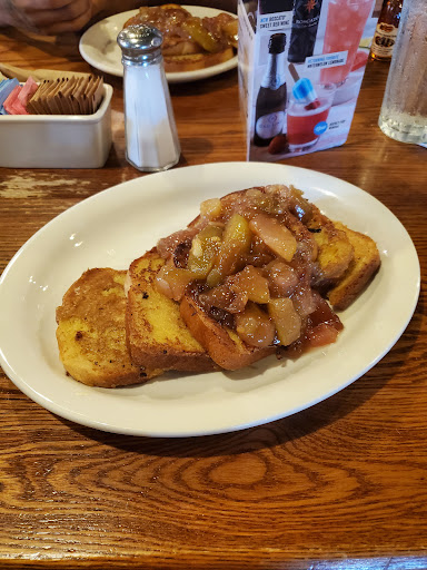 American Restaurant «Cracker Barrel Old Country Store», reviews and photos, 200 Bypass Rd, Williamsburg, VA 23185, USA