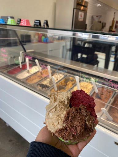 Chocolate Shop «Apple Tree Chocolate», reviews and photos, 754 Asp Ave, Norman, OK 73069, USA