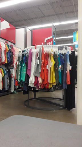 Clothing Store «Old Navy», reviews and photos, 4800 Golf Rd, Eau Claire, WI 54701, USA