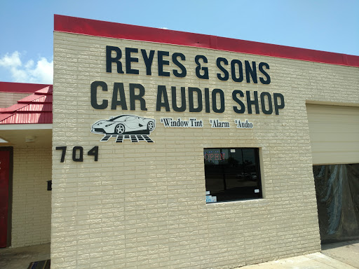 Reyes and Son's Car Audio Shop