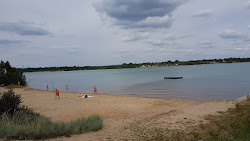 Strand Kahnsdorf'in fotoğrafı geniş bir kıyı şeridi ile birlikte