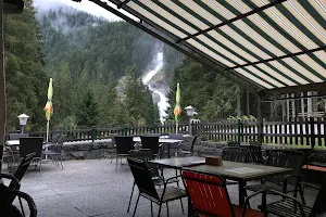 Hanke's Cafe Restaurant Souvernir Krimmler Wasserfallwirt image
