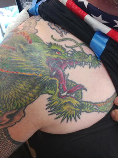 Five Star Tattoo Co, 715 W Main St #114, Battle Ground, WA 98604, USA, 