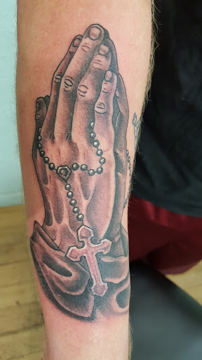 Explore easy small tattoo ideas, creative tattoo ideas in Clearwater, available at Moniques Body Art