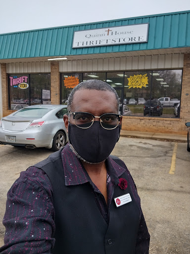 Non-Profit Organization «The Quinn House Thrift Store», reviews and photos