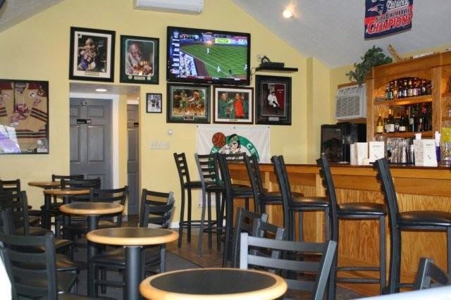Huot's Seafood Restaurant 04072