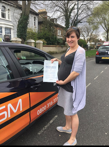 Reviews of Panas Driving School in London - Driving school