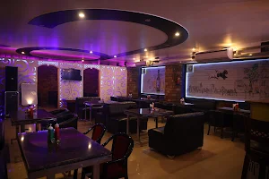 Nine eleven bar and restaurant image