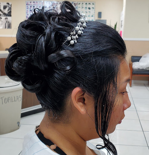 Beauty Salon «Estrellita Beauty Salon», reviews and photos, 1016 N Dallas Ave, Lancaster, TX 75146, USA