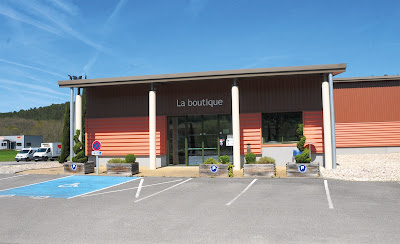 MAGASIN DELMOND FOIES GRAS - St LAURENT à Boulazac Isle Manoire