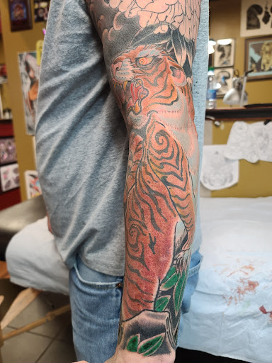 Explore scuba tattoo ideas, creative tattoo ideas in Charleston, available at Broken Lantern Tattoo